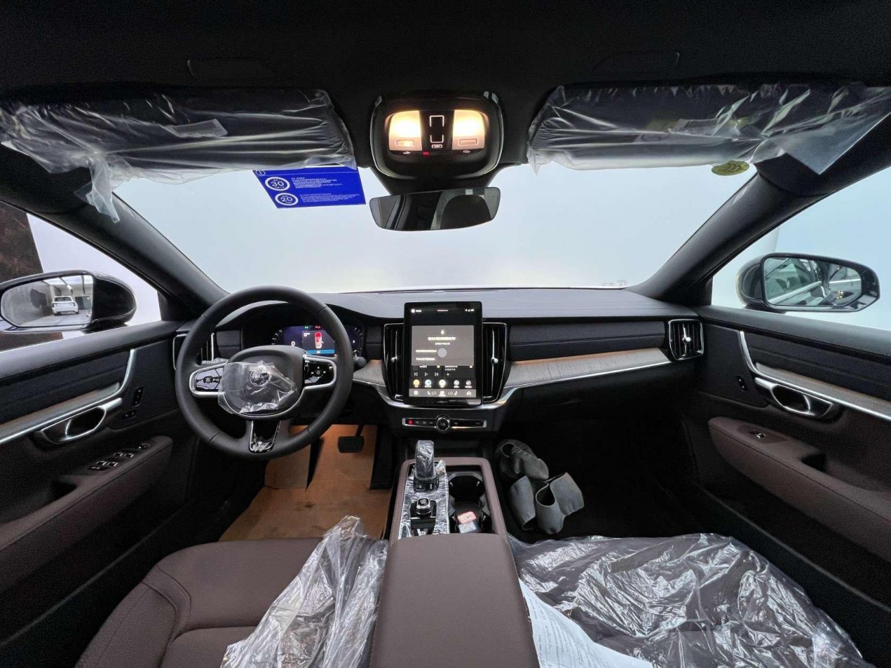 Volvo S90 2025