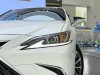 Lexus ES 200 2022