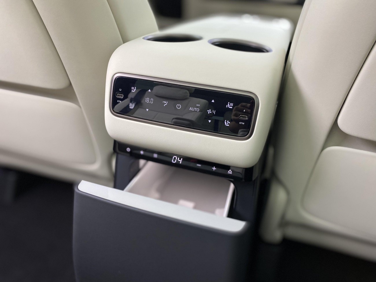 Li Auto MEGA 2025