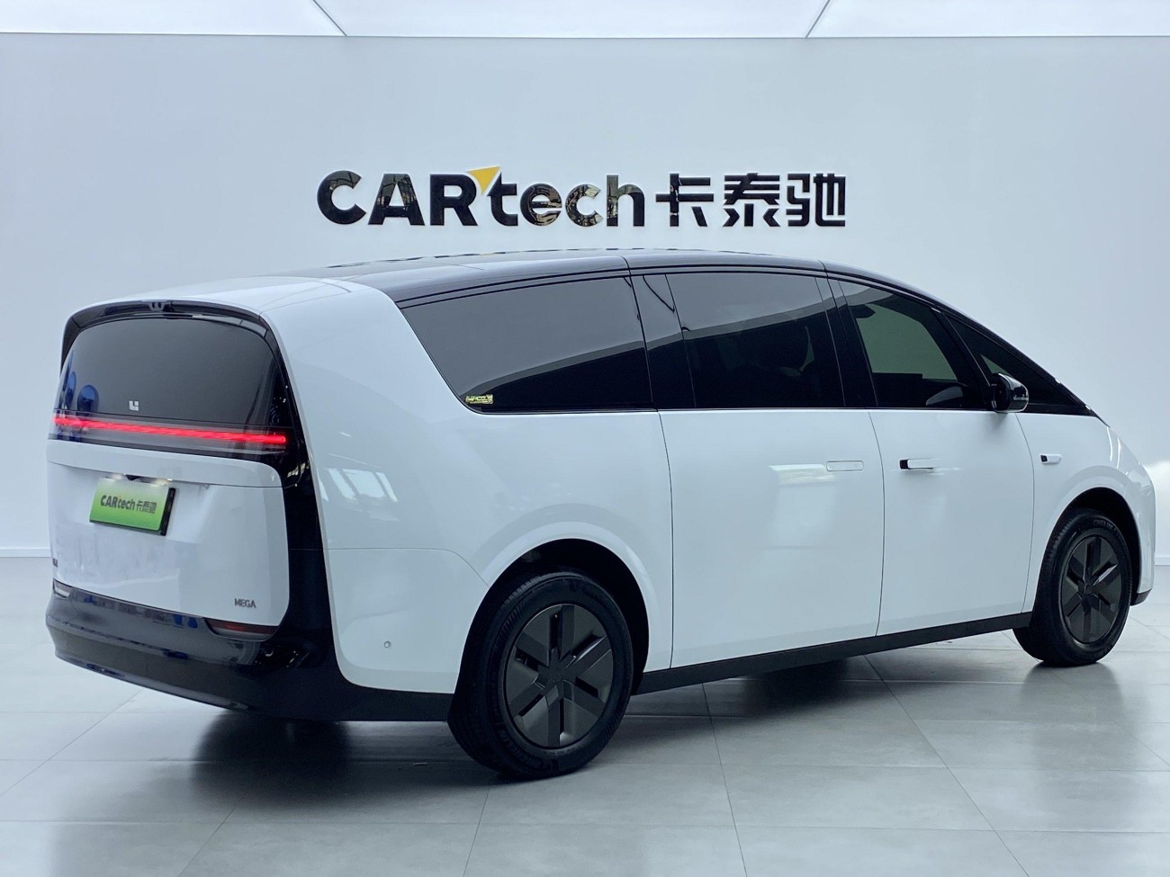 Li Auto MEGA 2025
