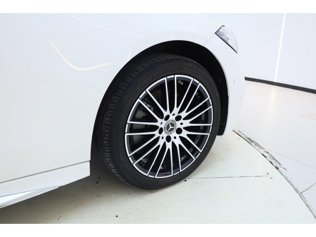 Mercedes-Benz C 260 L 2023