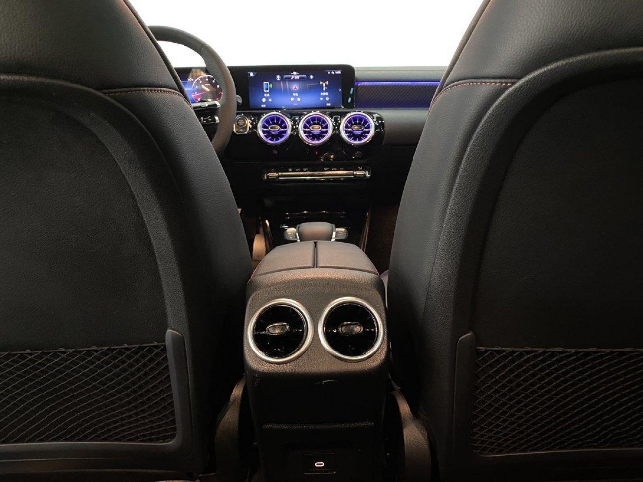Mercedes-Benz A 200 L 2023