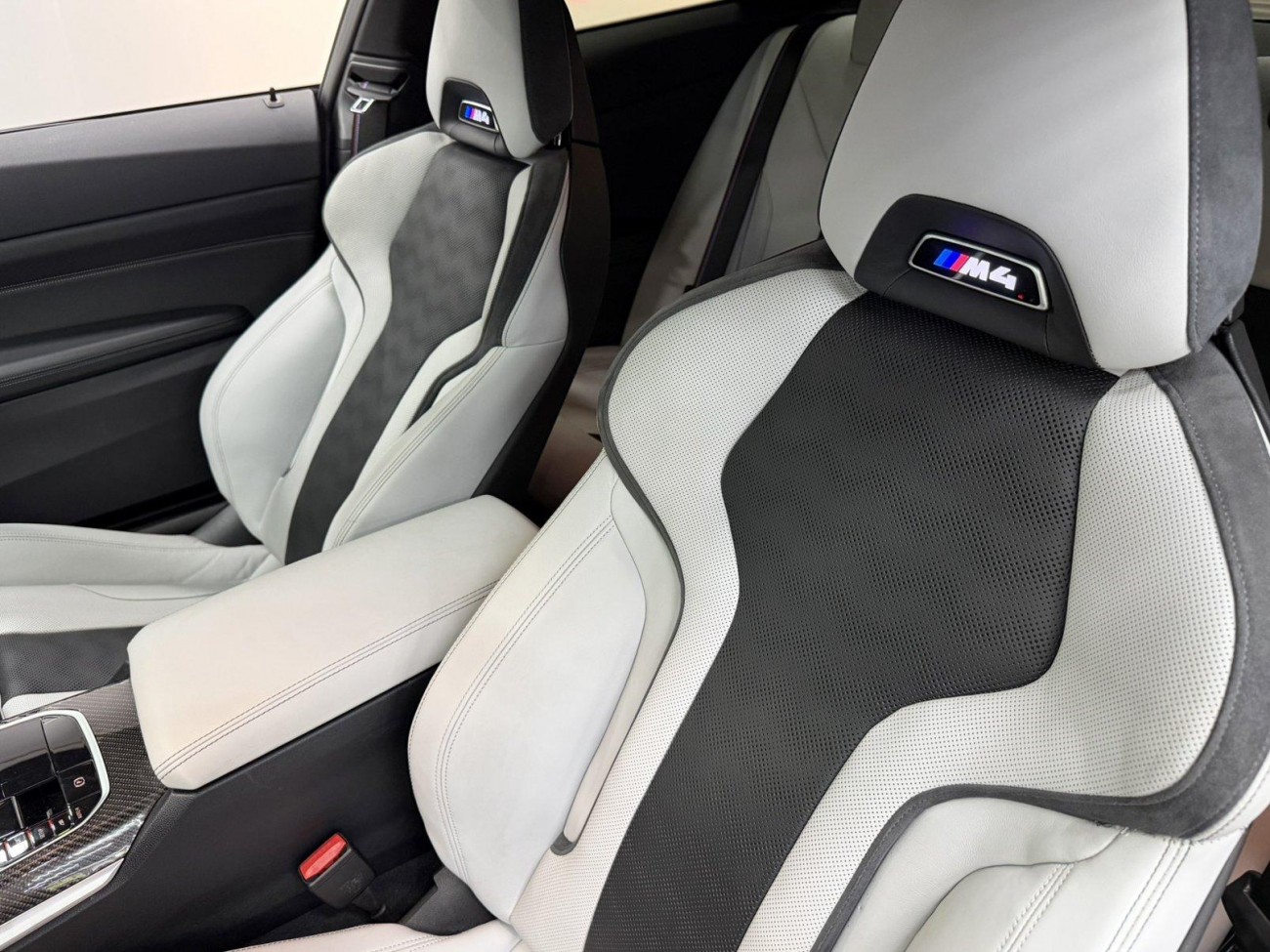 BMW M4 2023