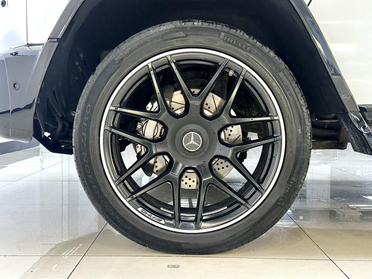 Mercedes-Benz G350d 2025