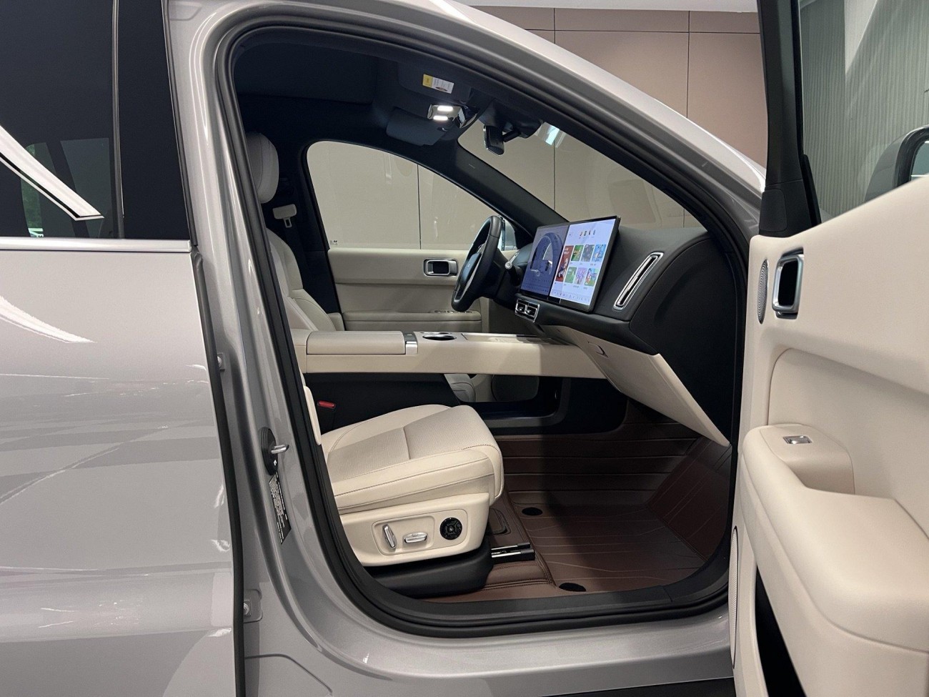 Li Auto L6 2024