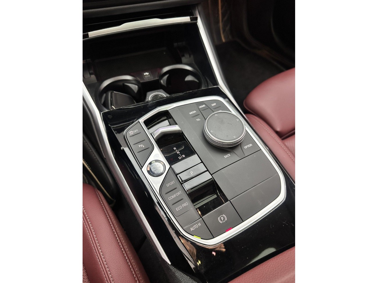 BMW i3 2024