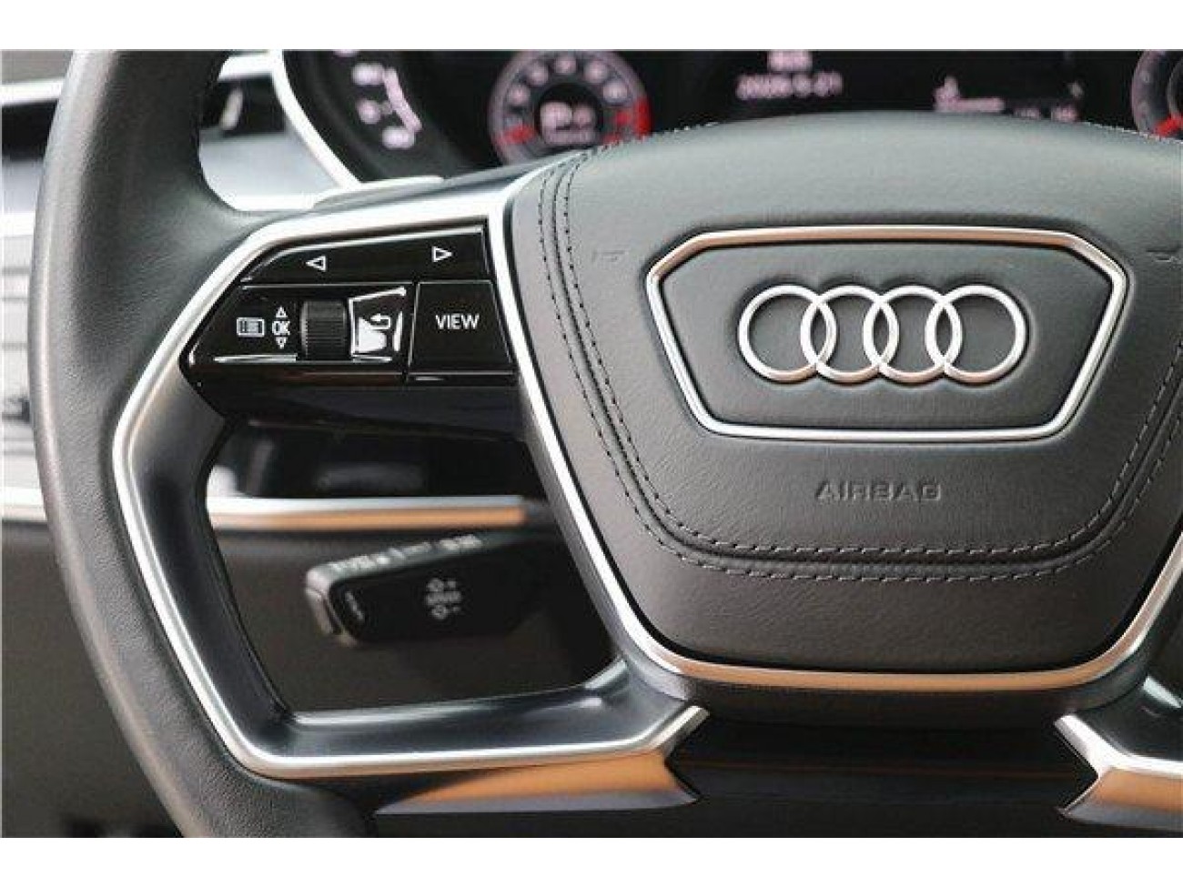 Audi A8L 50 TFSI 2024