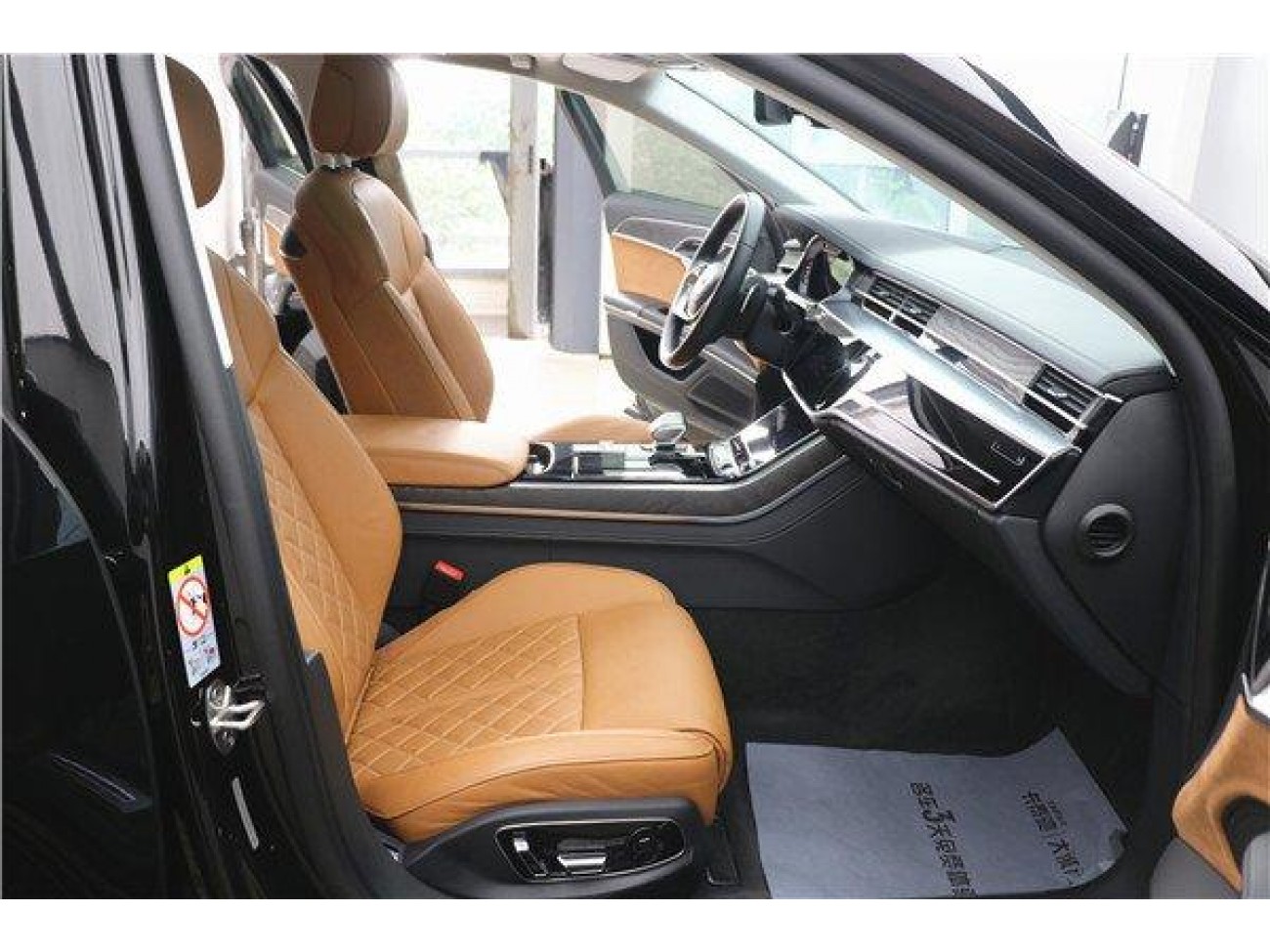 Audi A8L 50 TFSI 2024