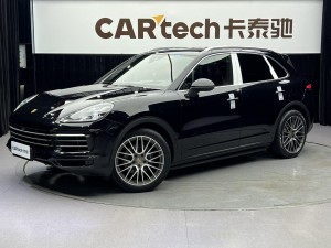 Porsche Cayenne 2021