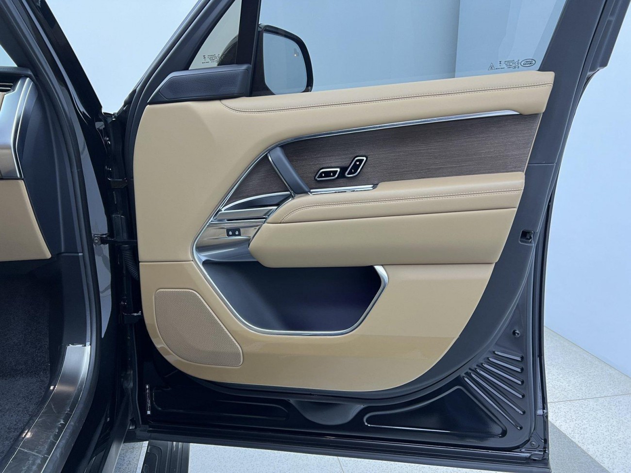 Land Rover Range Rover 2023