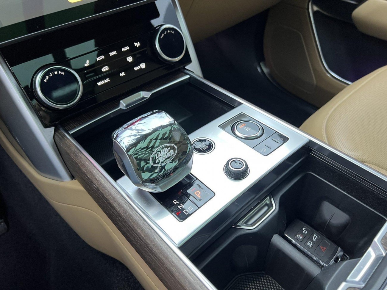 Land Rover Range Rover 2023