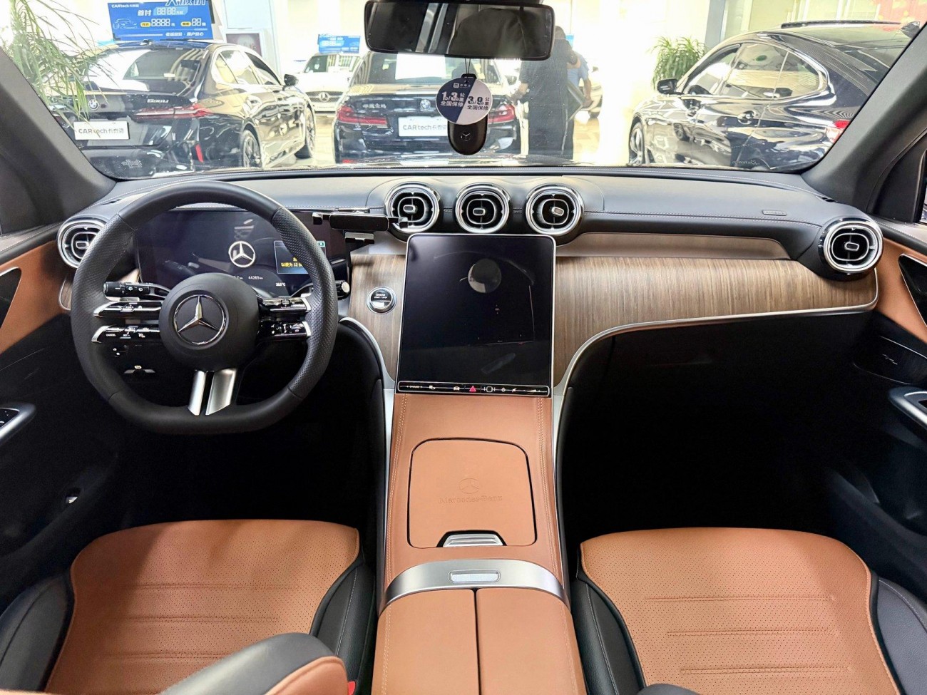 Mercedes-Benz GLC 300 L 2023