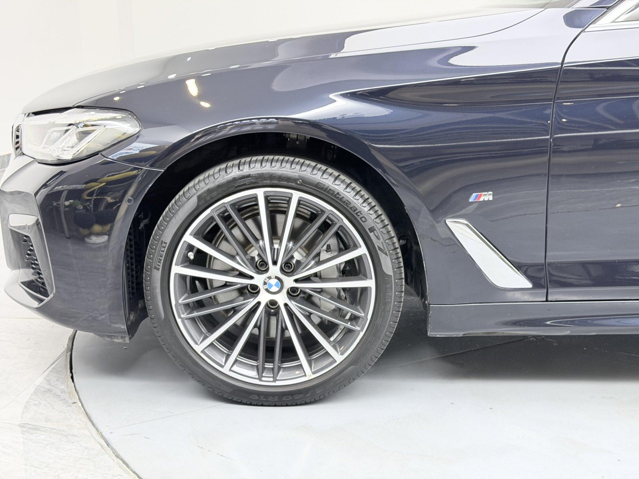 BMW 530Li 2022