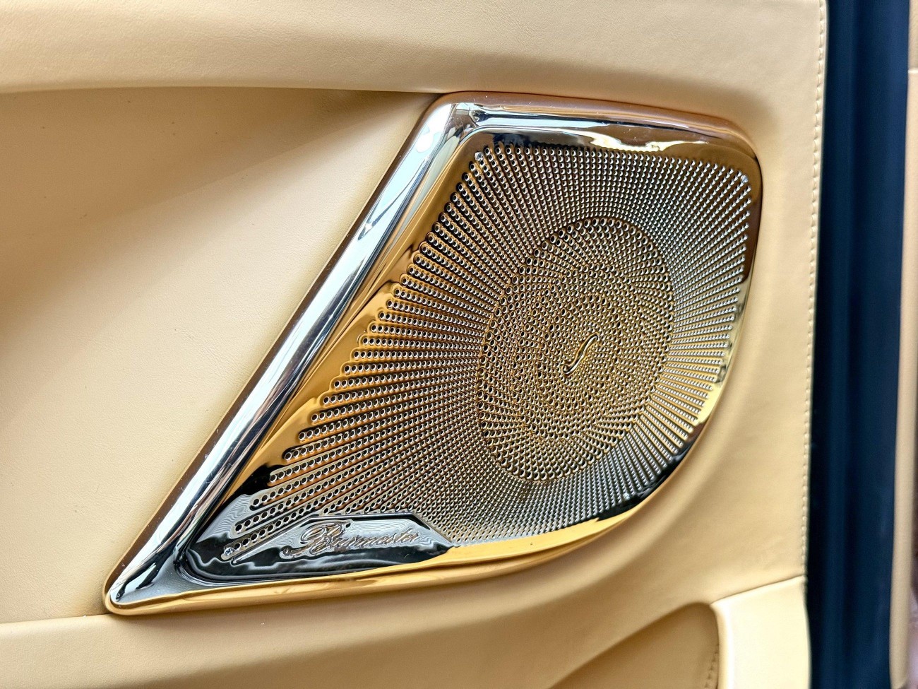 Mercedes-Benz V260L 2024