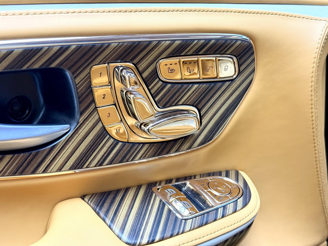Mercedes-Benz V260L 2024