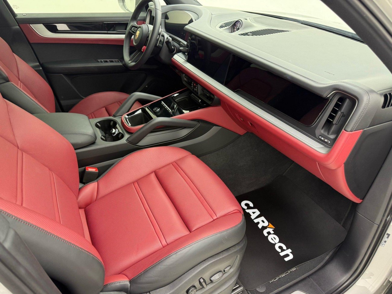 Porsche Cayenne 2025