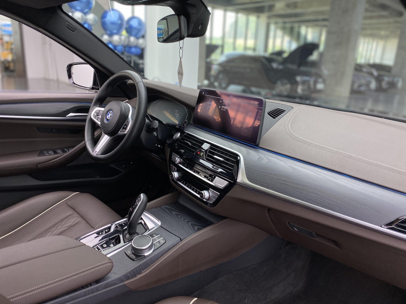 BMW 535Le 2021