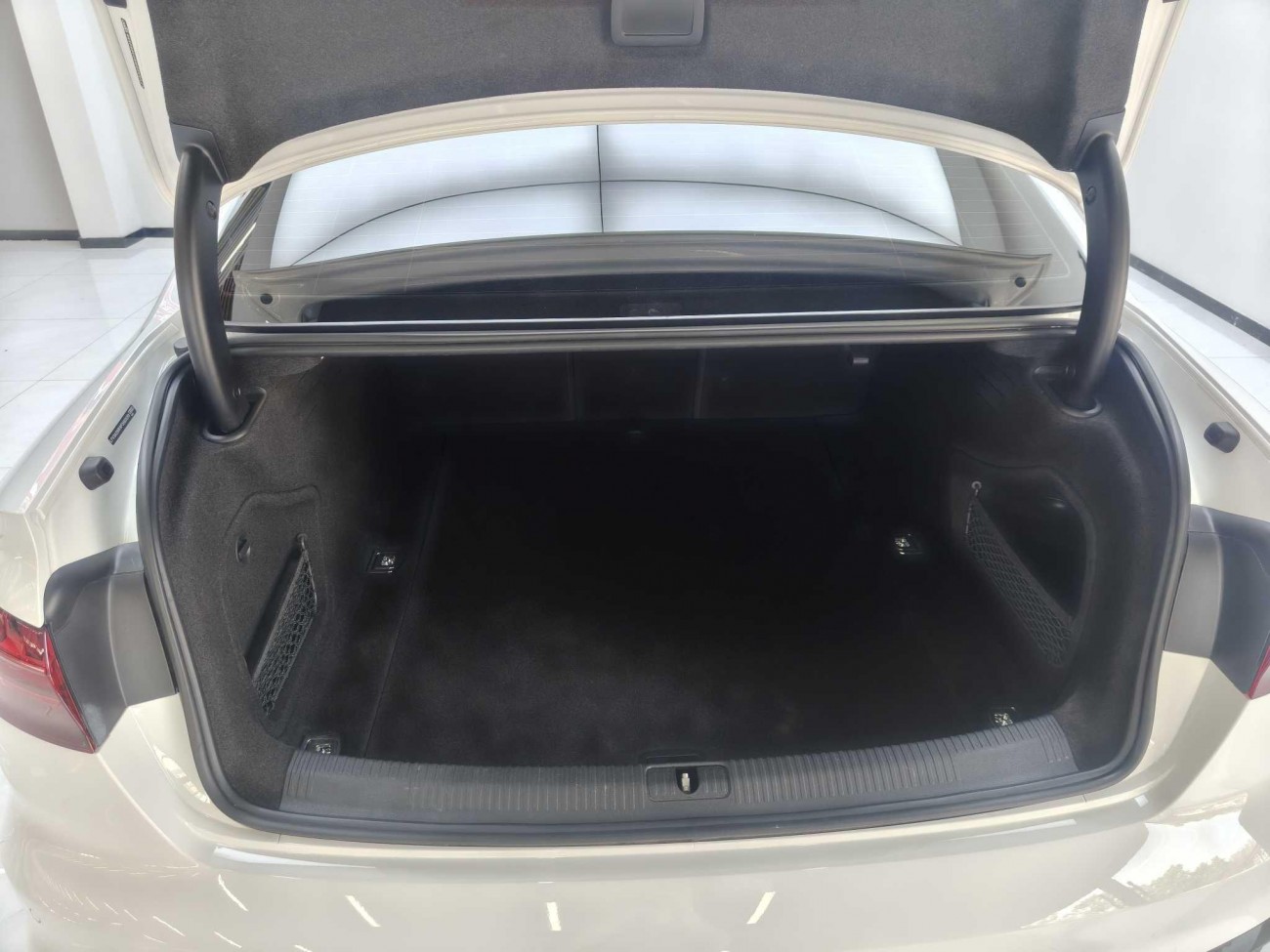 Audi A4L 40 TFSI 2023