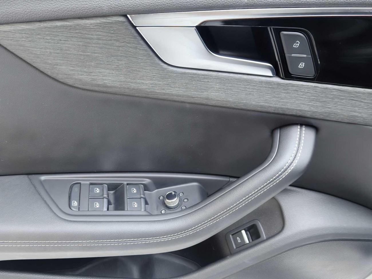 Audi A4L 40 TFSI 2023