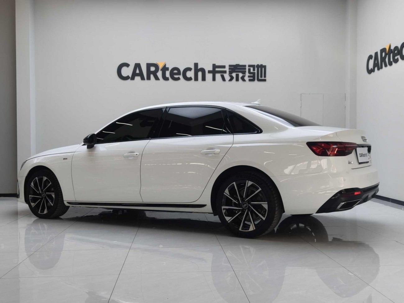Audi A4L 40 TFSI 2023