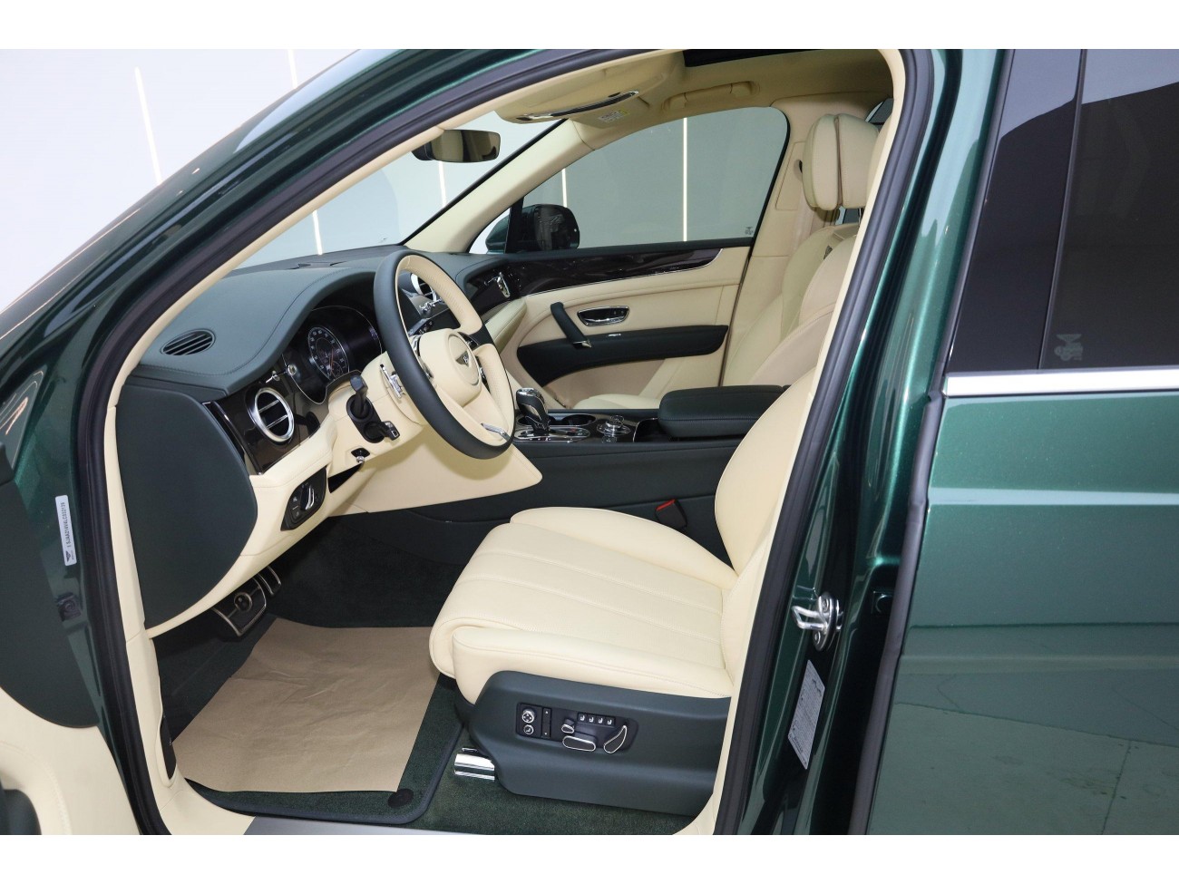 Bentley 2018 2020