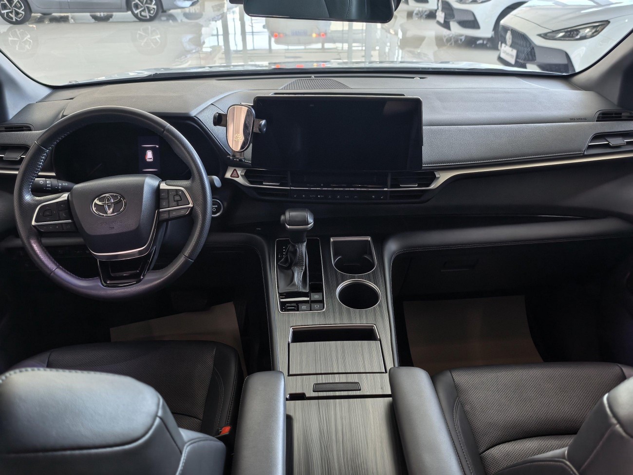 Toyota Sienna 2024