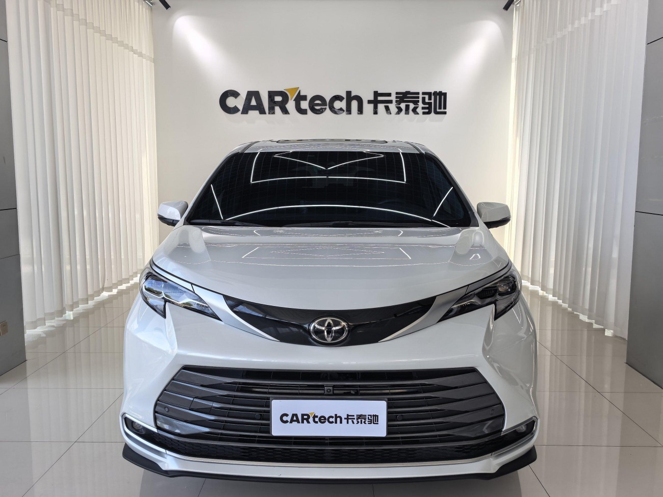 Toyota Sienna 2024