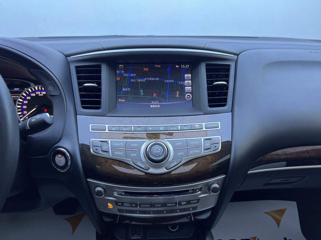 Infiniti QX60 2022