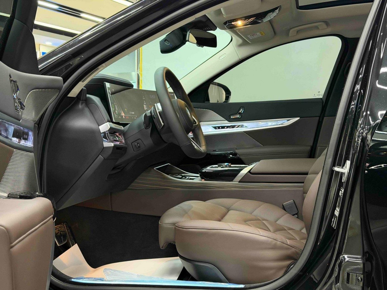 BMW 740Li 2023