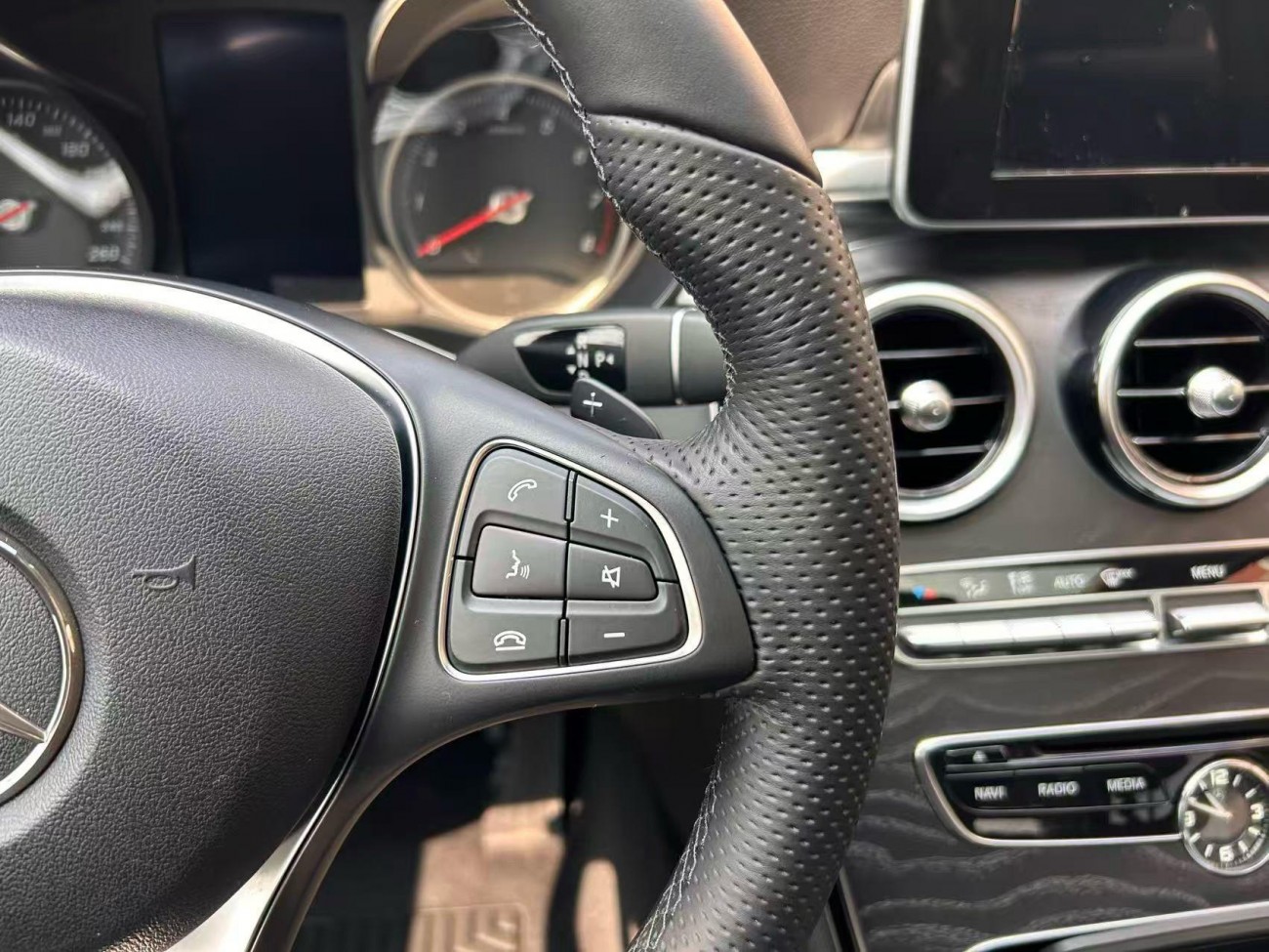 Mercedes-Benz C 200 L 2015