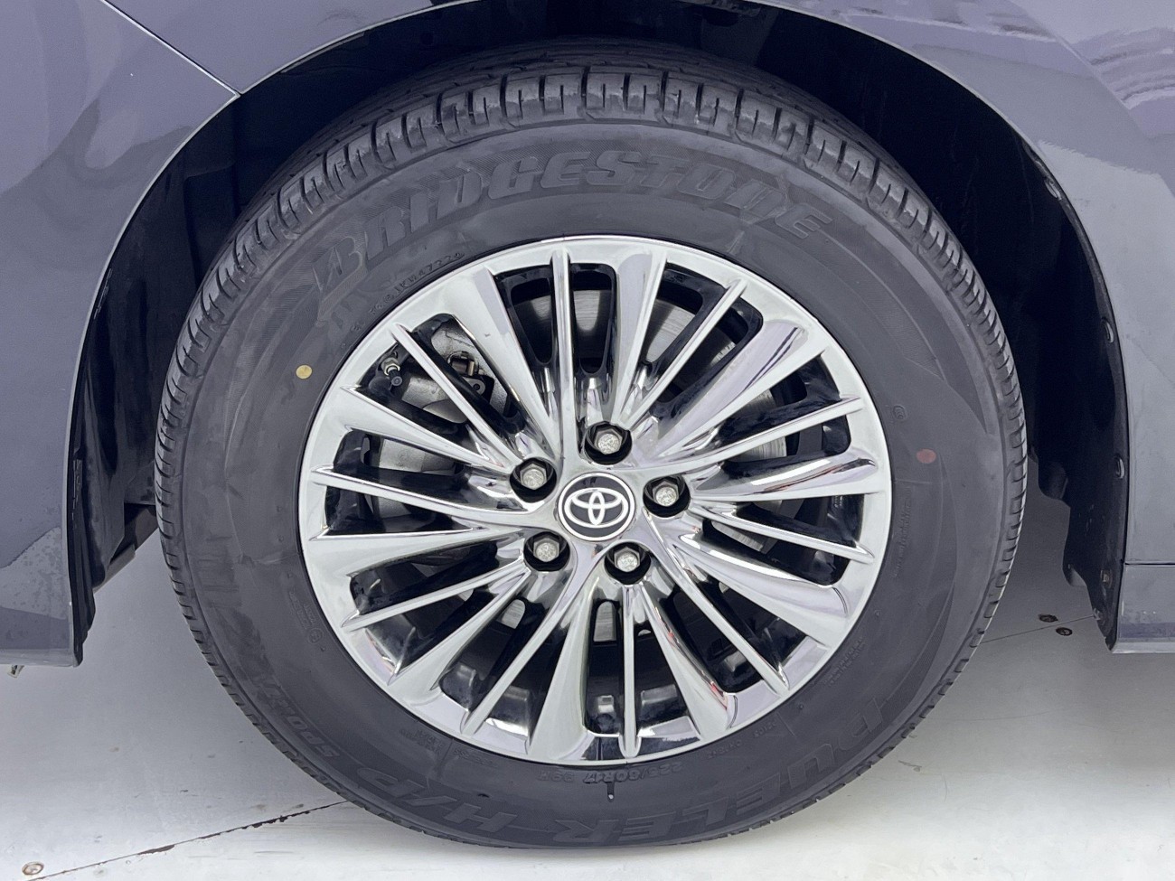 Toyota Alphard 2023