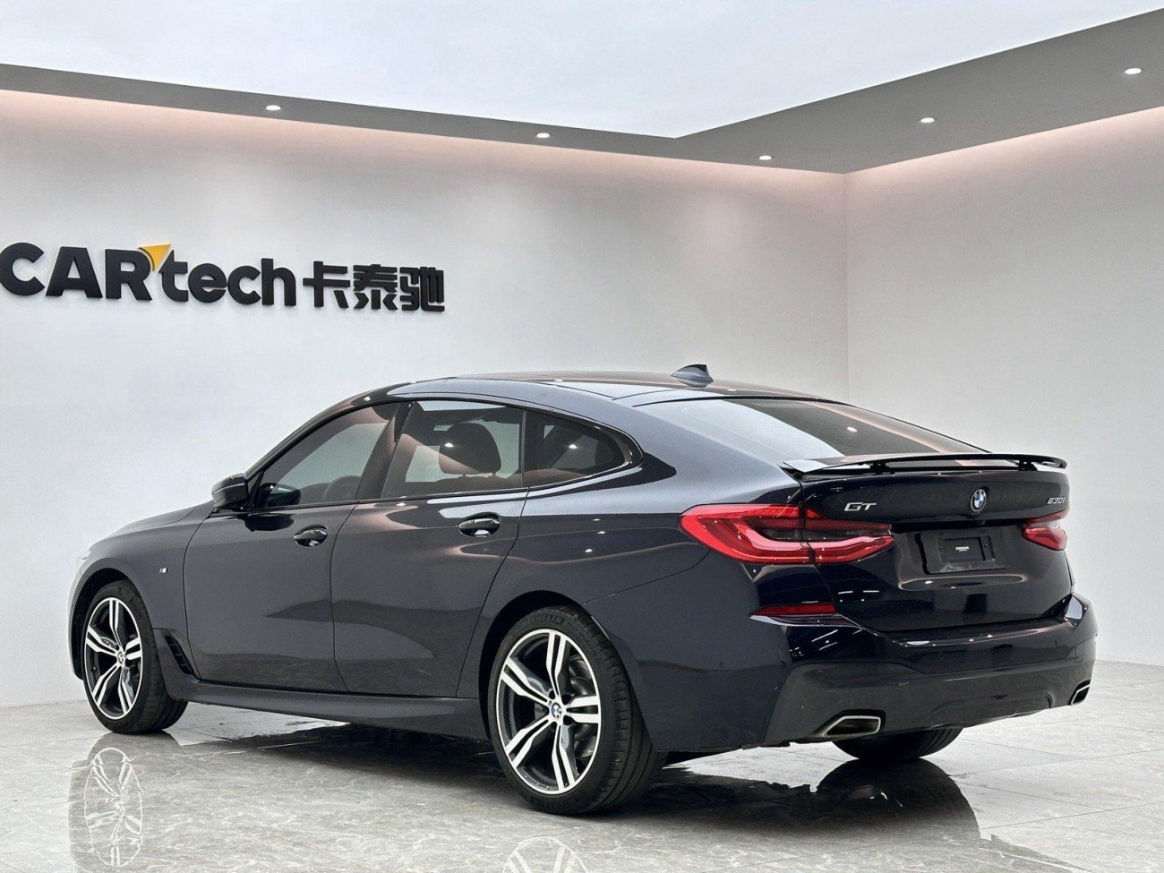 BMW 6GT 2021