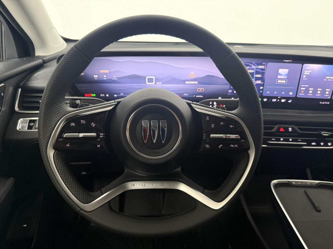 Buick LaCrosse 2025
