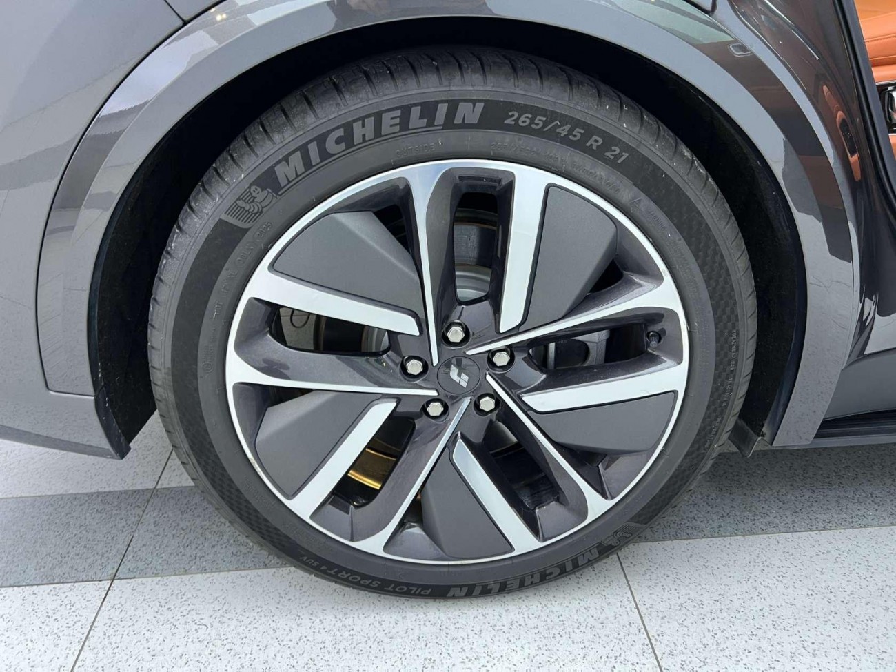Li Auto L9 2024