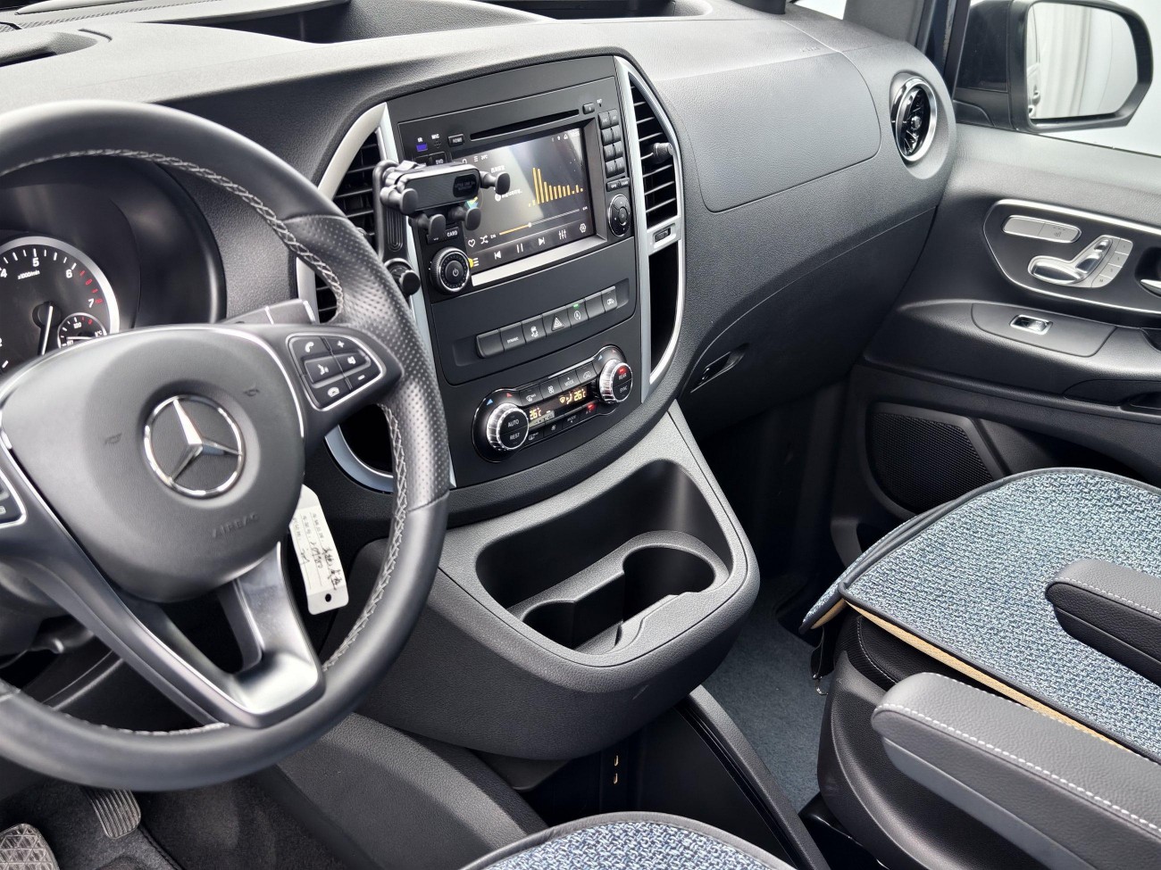 Mercedes-Benz 2023 2023