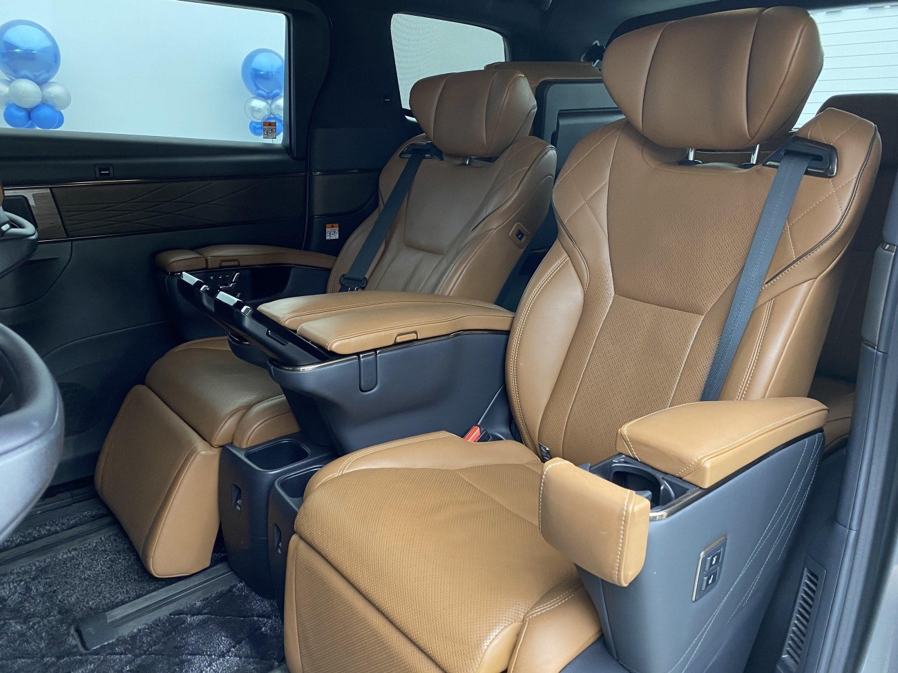Toyota Alphard 2025