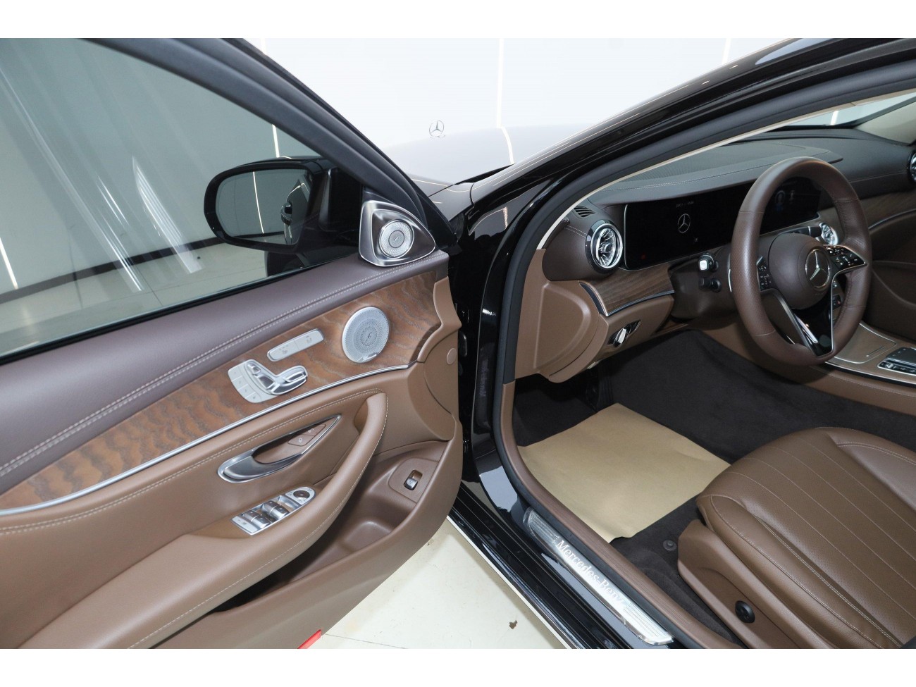 Mercedes-Benz E 300 L 2022