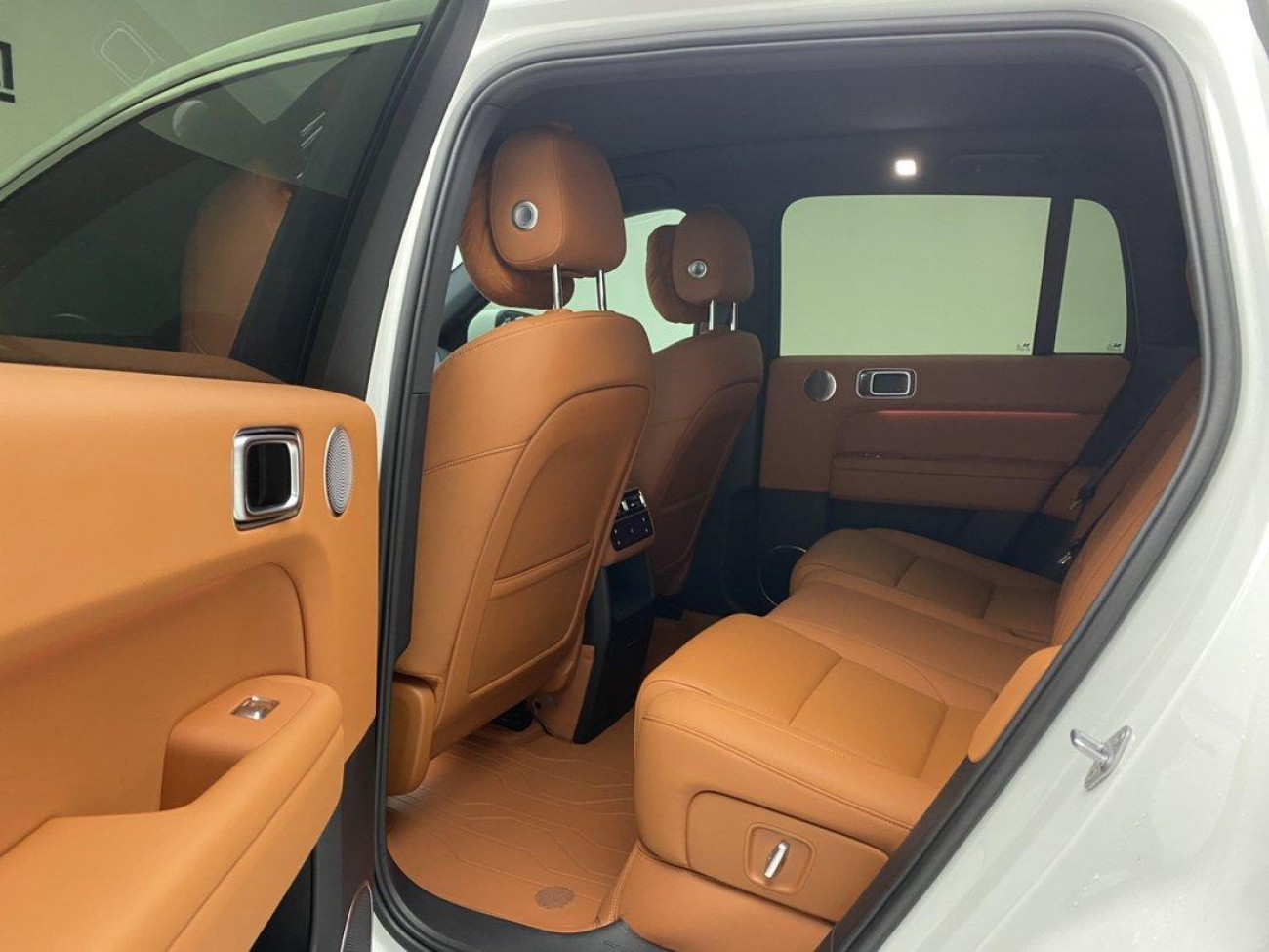 Li Auto L6 2025