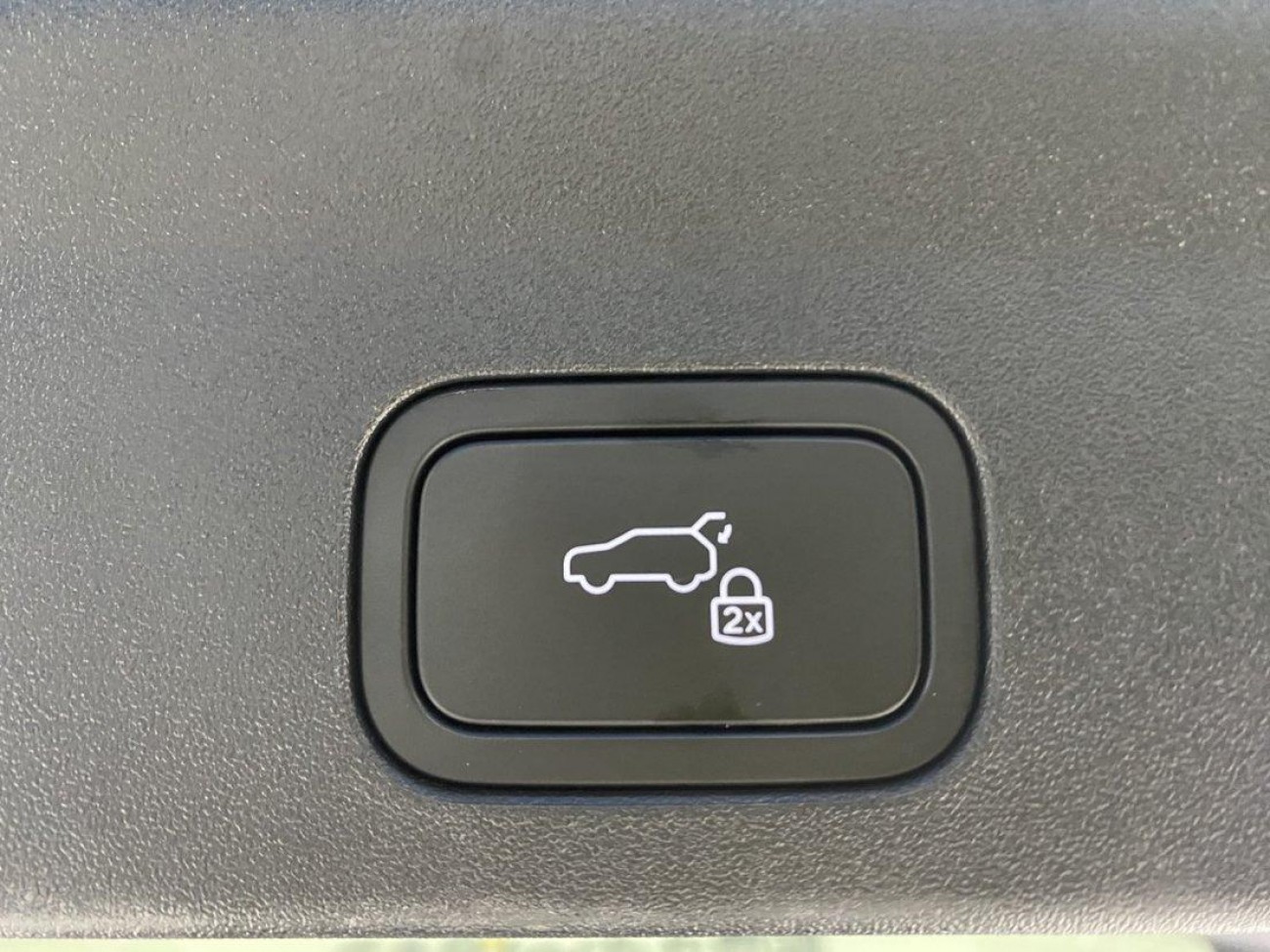 Li Auto L6 2025
