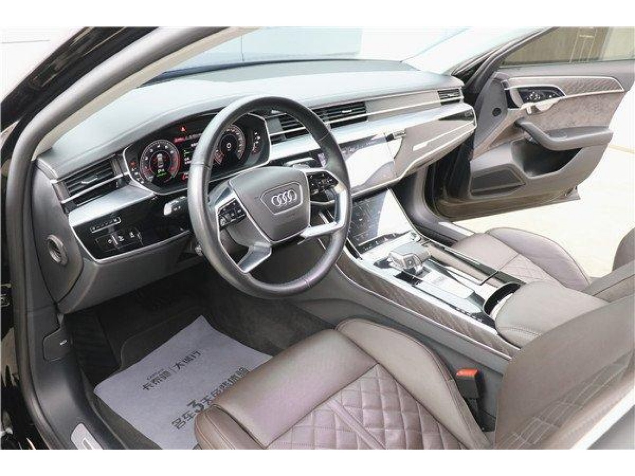 Audi A8L 50 TFSI 2022