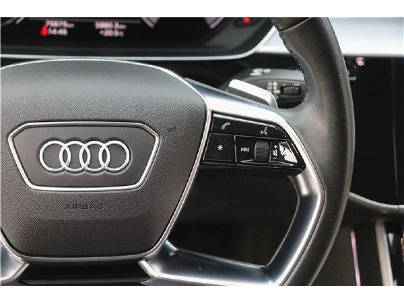 Audi A8L 50 TFSI 2022