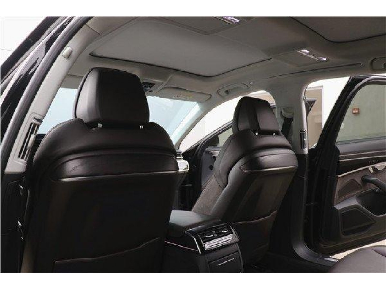 Audi A8L 50 TFSI 2022