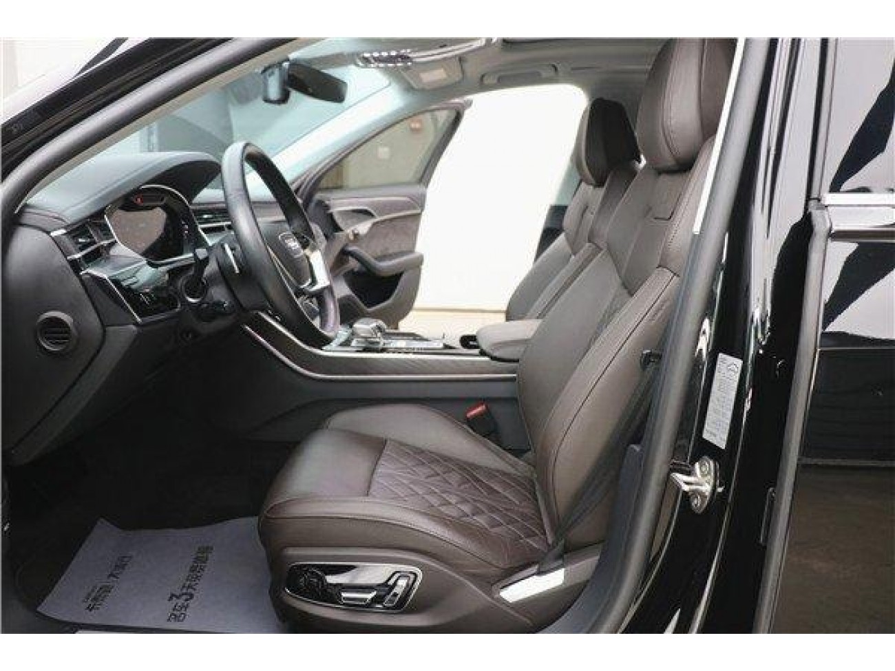 Audi A8L 50 TFSI 2022