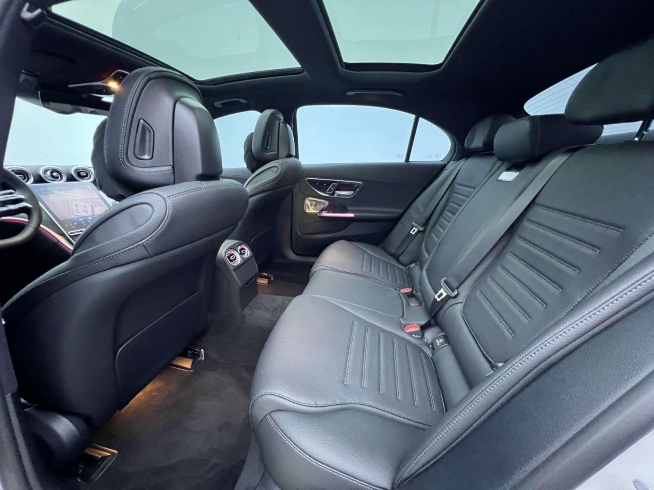 Mercedes-Benz C 260 L 2025