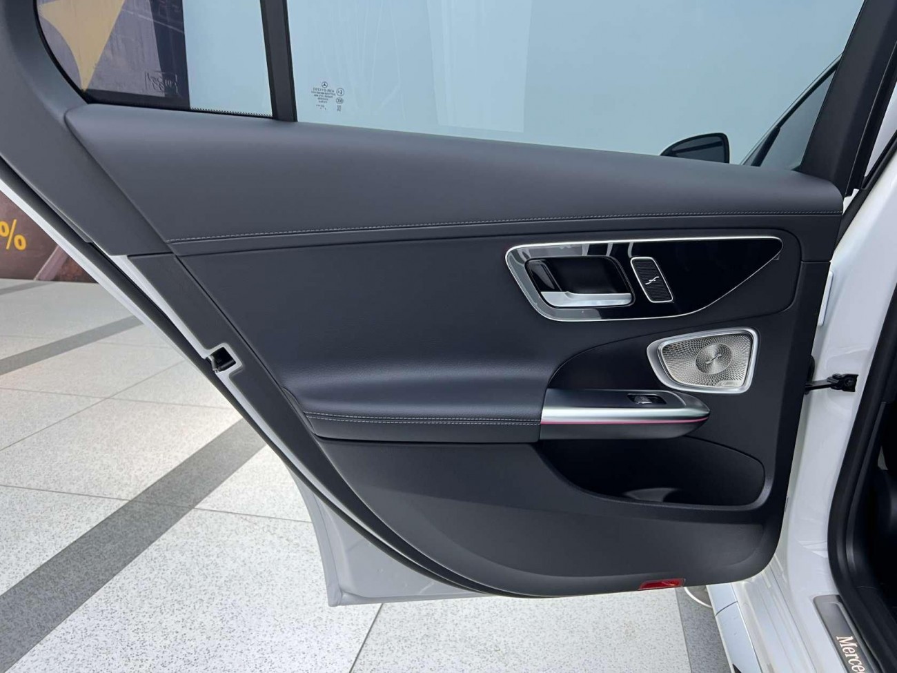 Mercedes-Benz C 260 L 2025