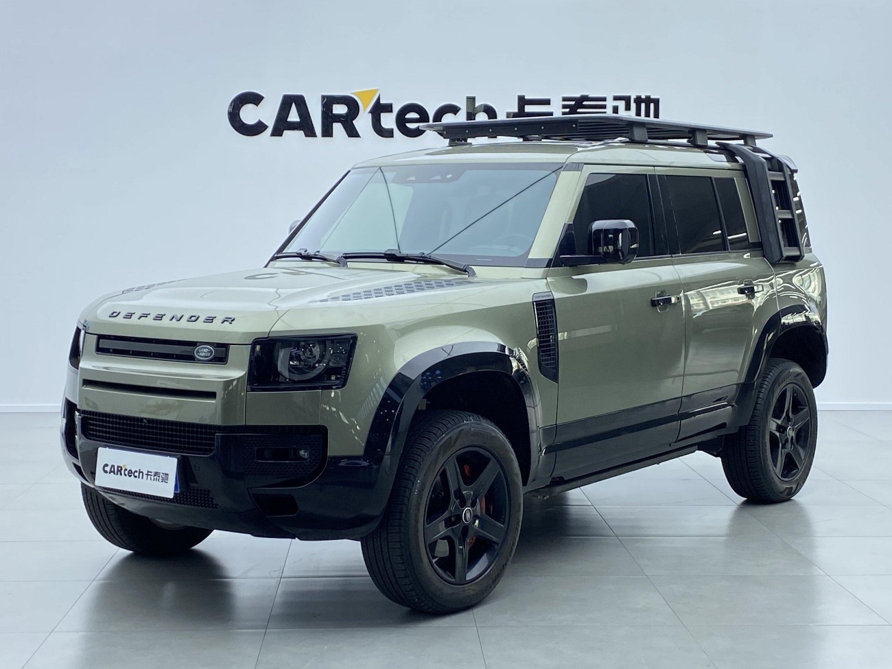 Land Rover Defender 2021