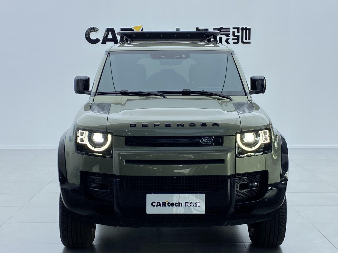 Land Rover Defender 2021