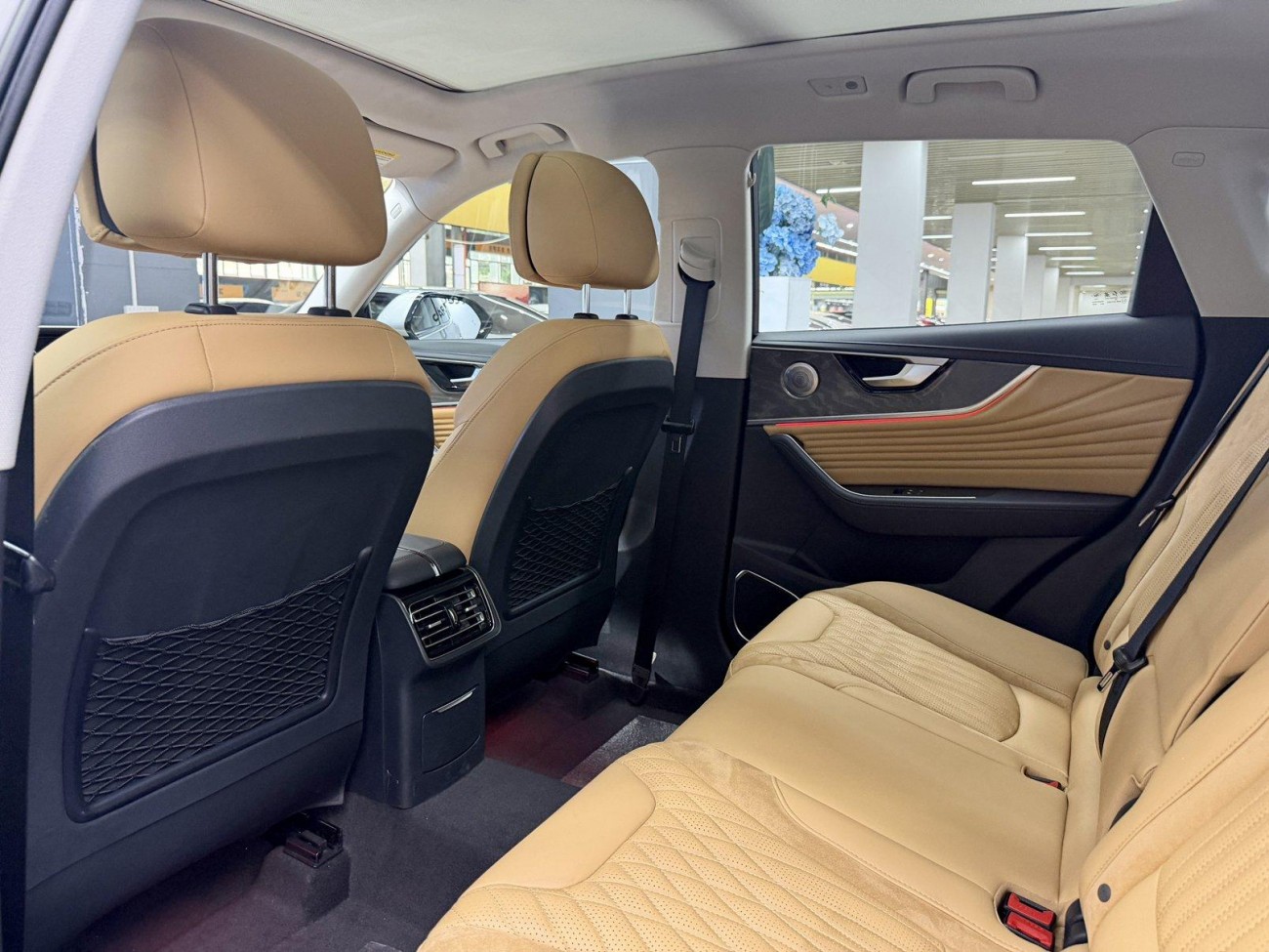 Hongqi HS5 2023