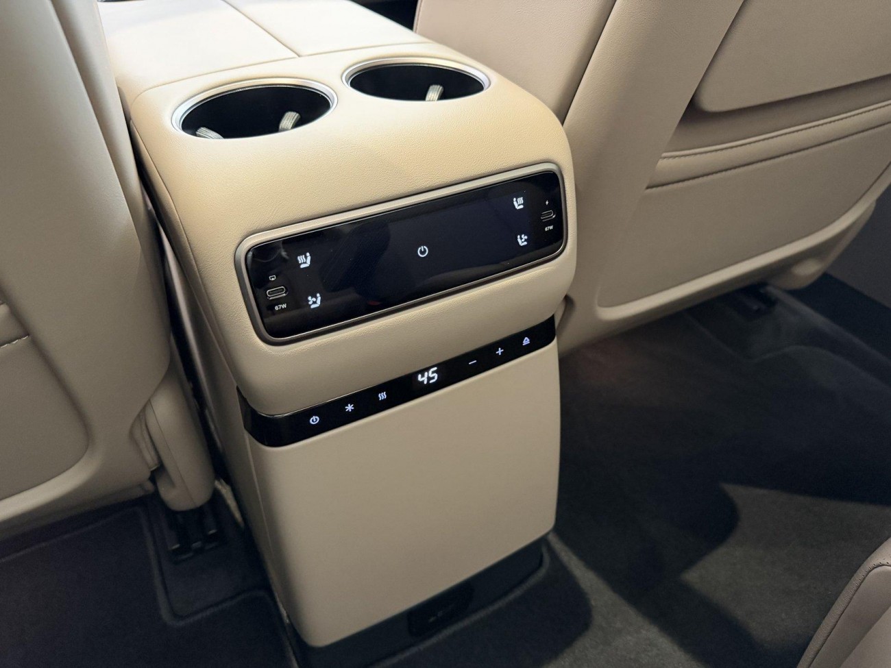 Li Auto i8 2026