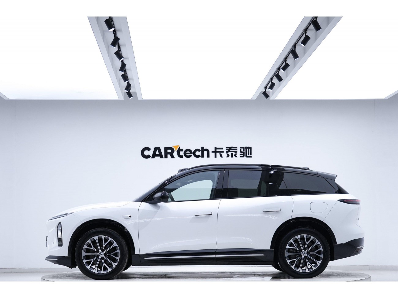 NIO ES6 2025